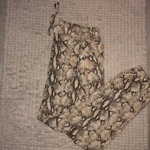 Snake skin design harem pants 👖